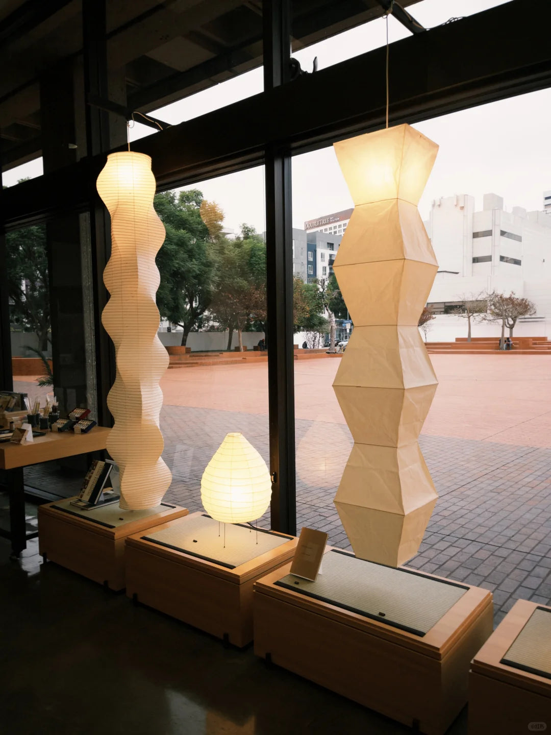 Akari B Pendant Lamp