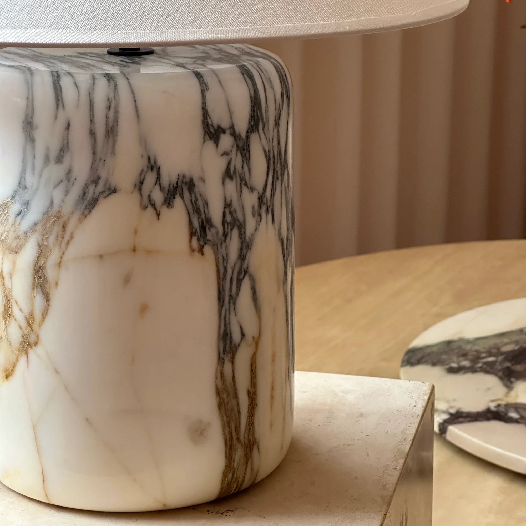 Block Calacatta Oro Table Lamp