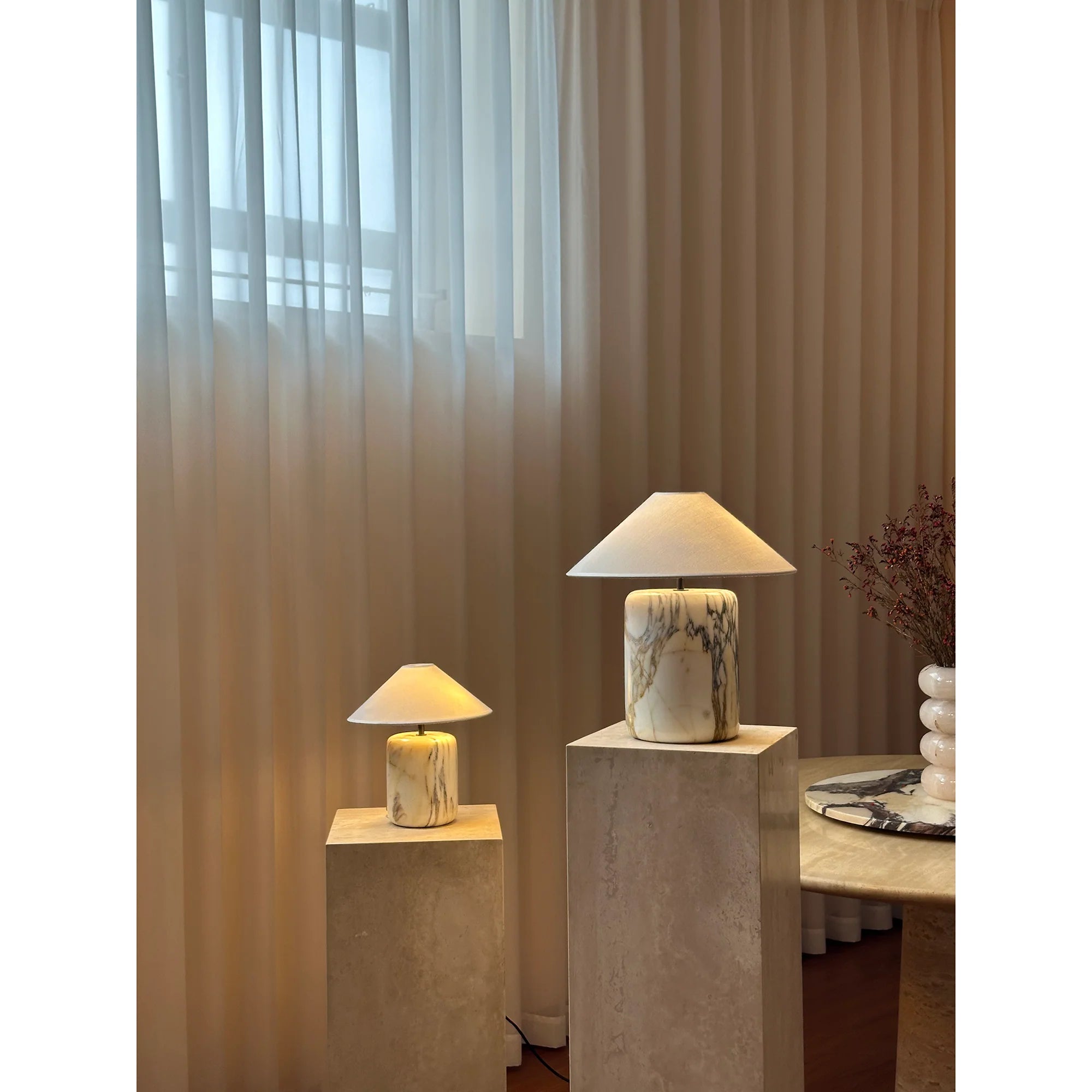 Block Calacatta Oro Table Lamp
