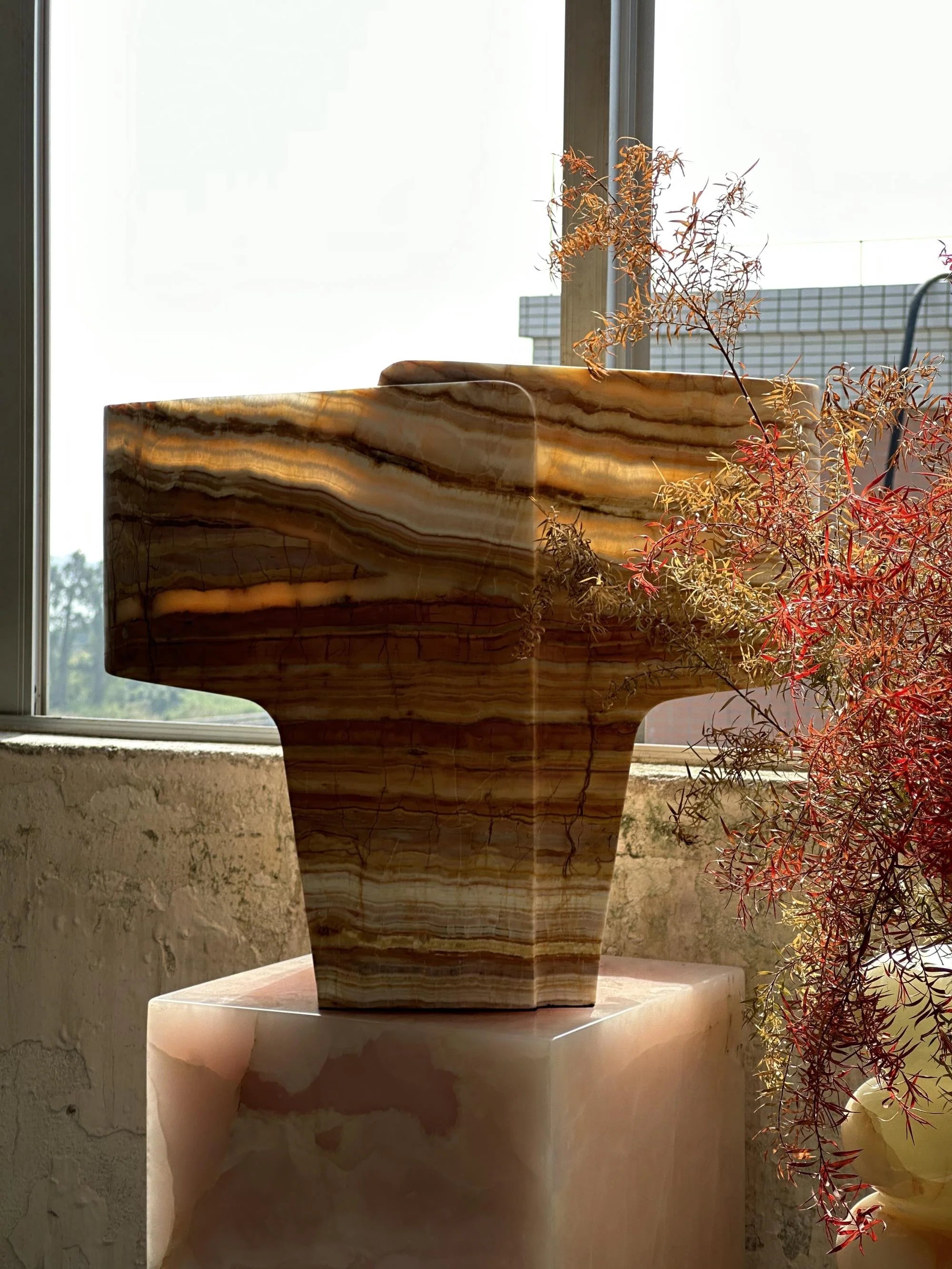 Brown Fantasy Onyx Table Lamp