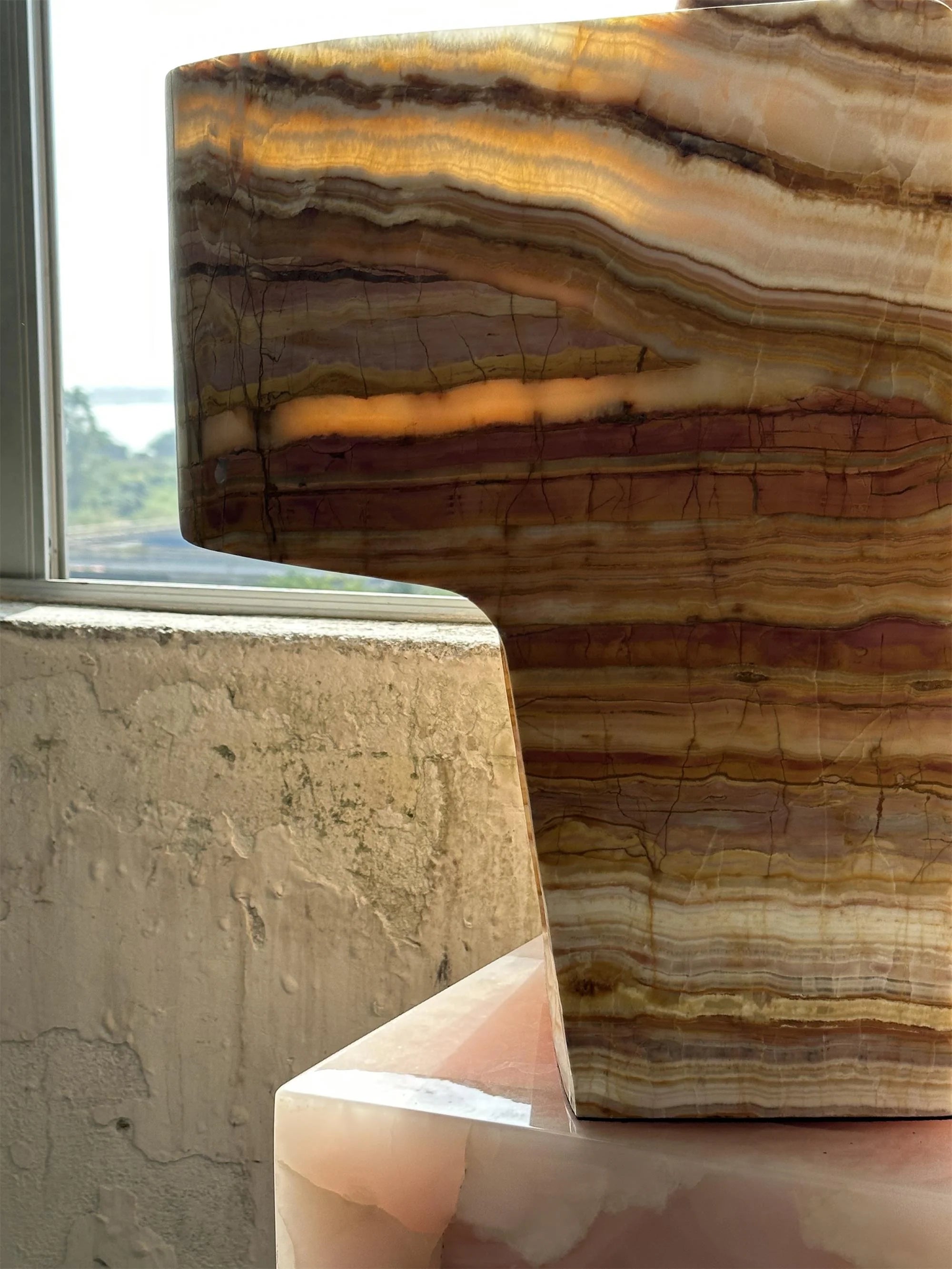 Brown Fantasy Onyx Table Lamp