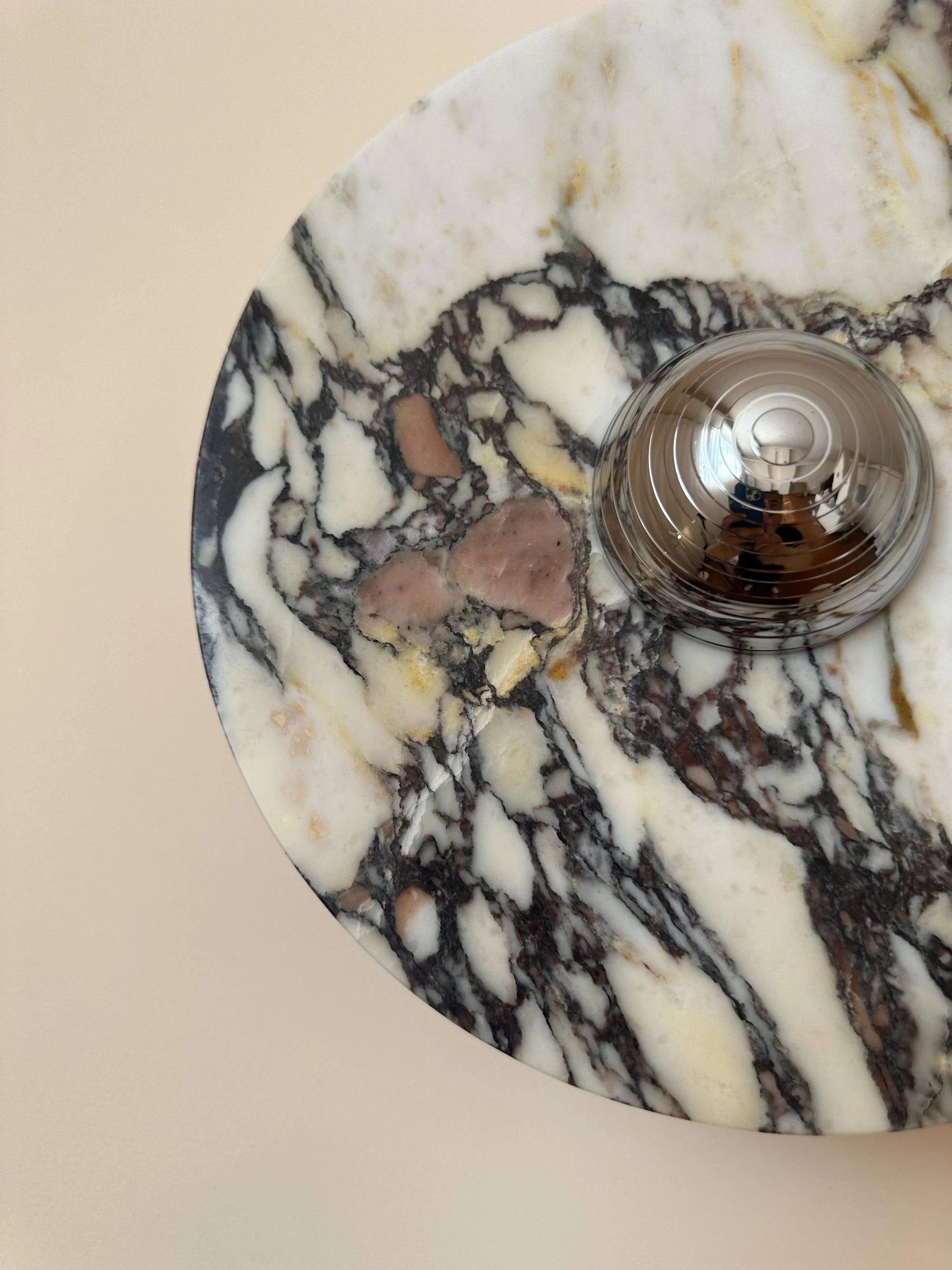 Calacatta Oro Round Sconce