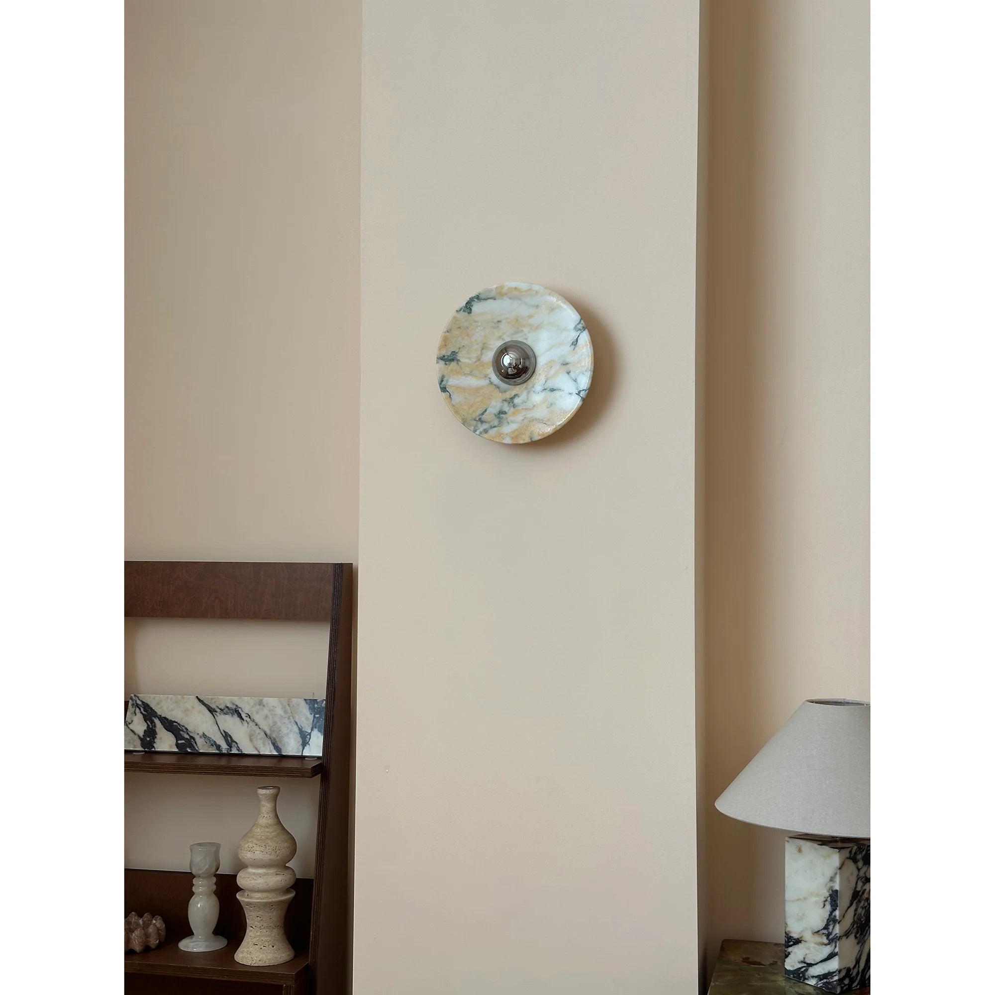 Calacatta Oro Round Sconce