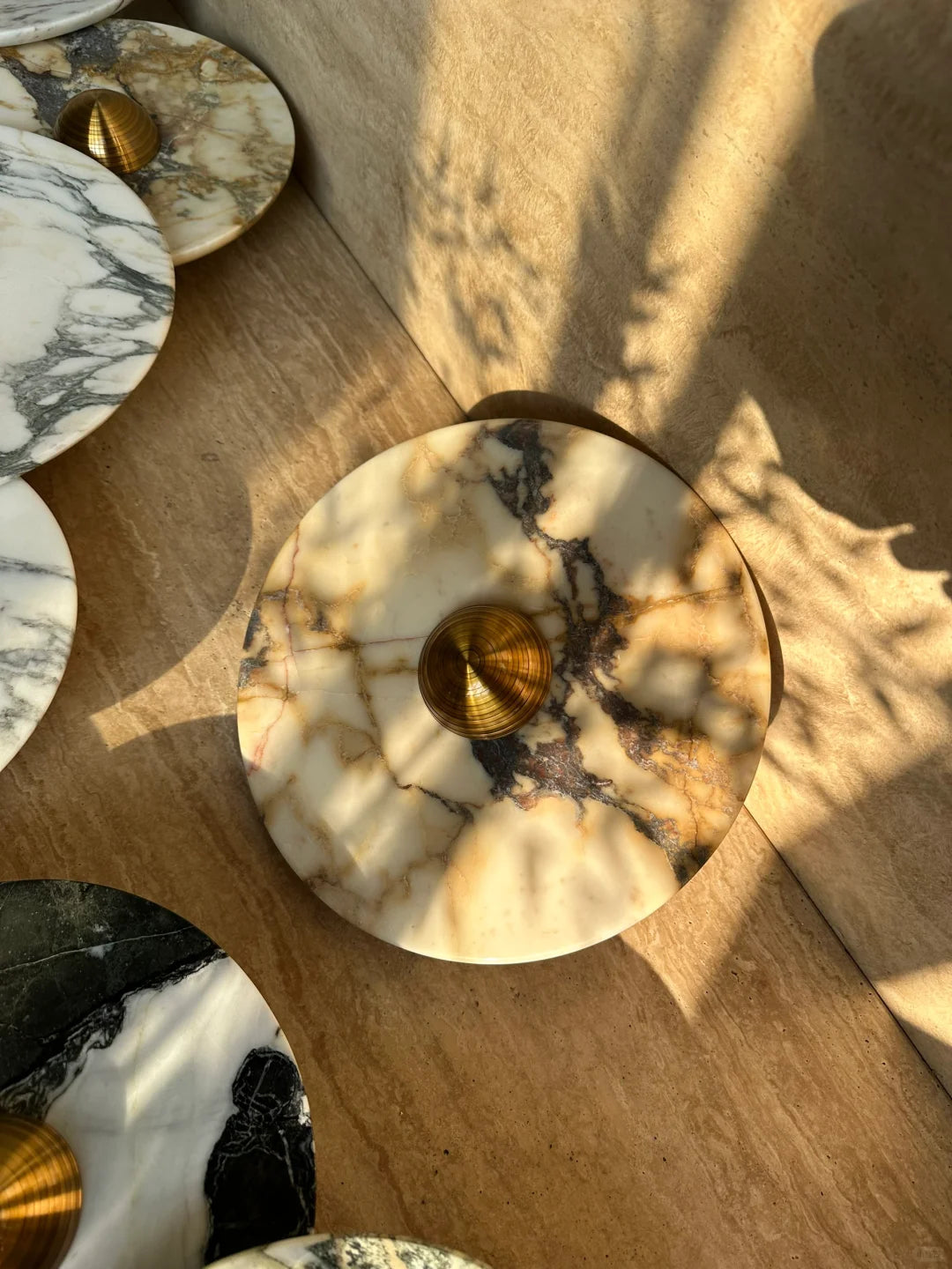 Calacatta Oro Round Sconce