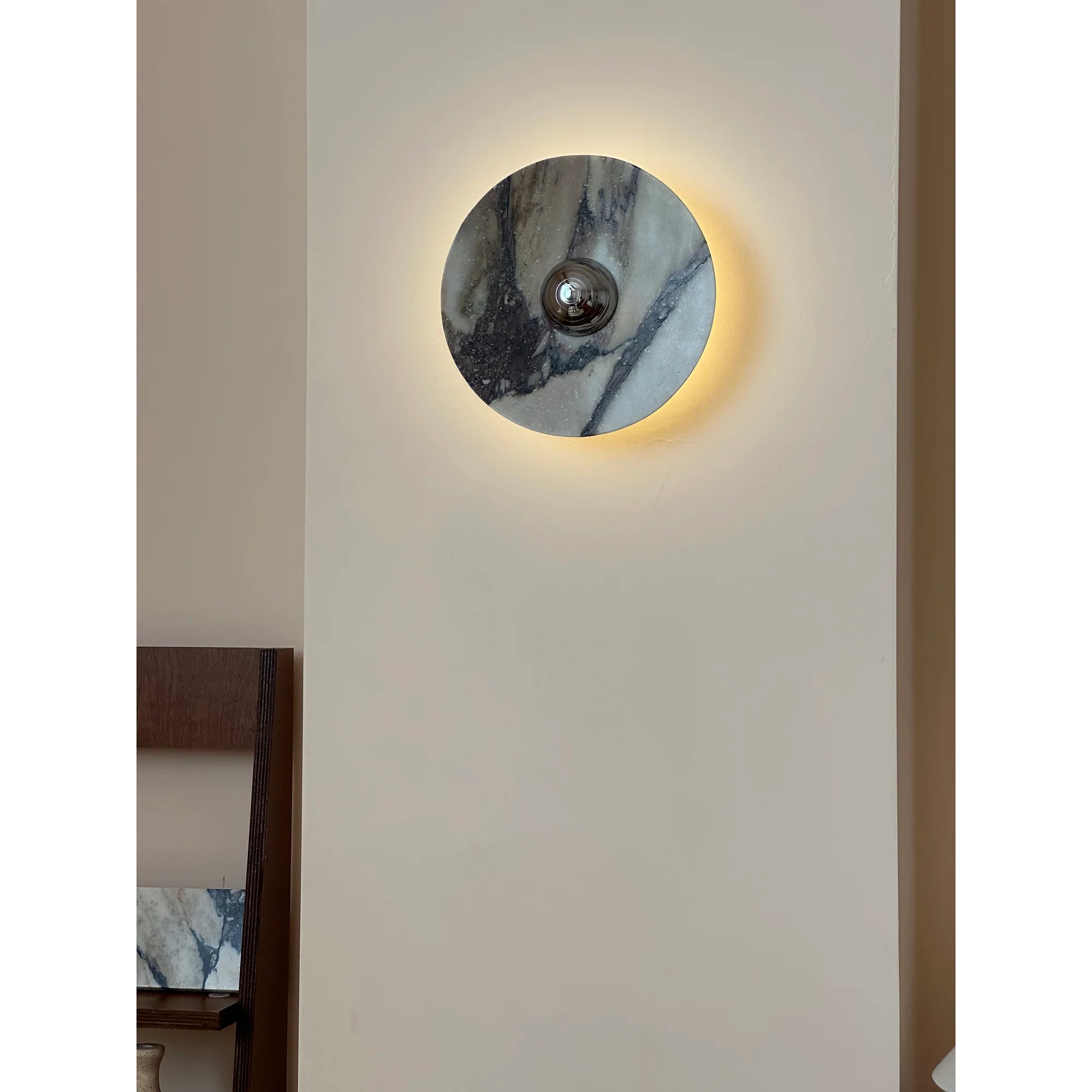 Calacatta Oro Round Sconce