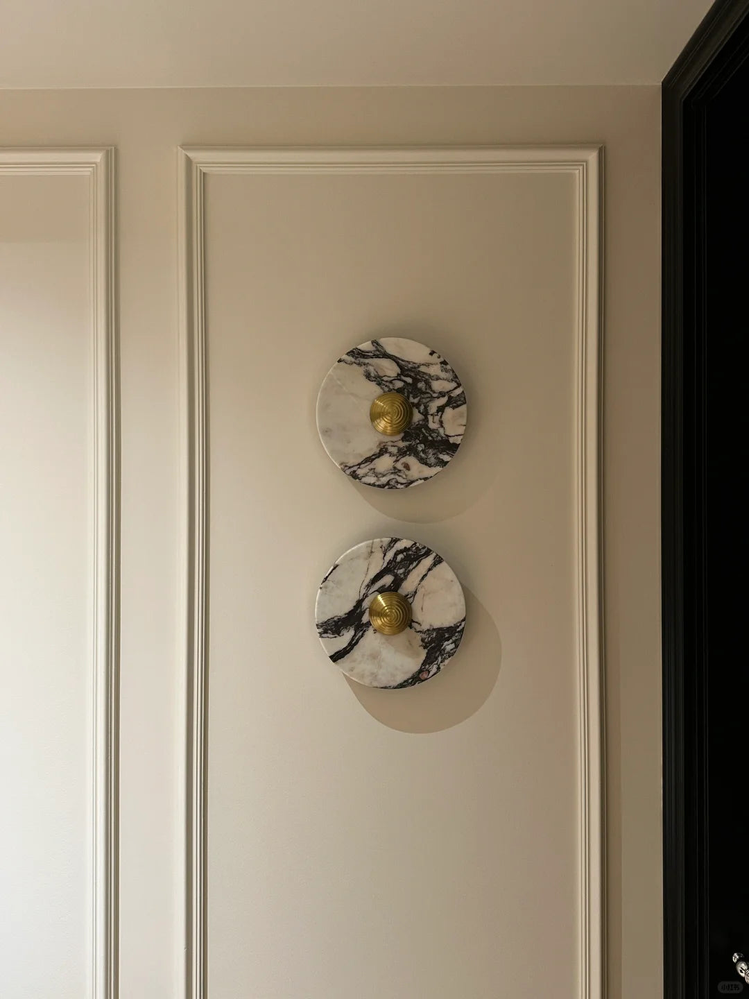 Calacatta Oro Round Sconce