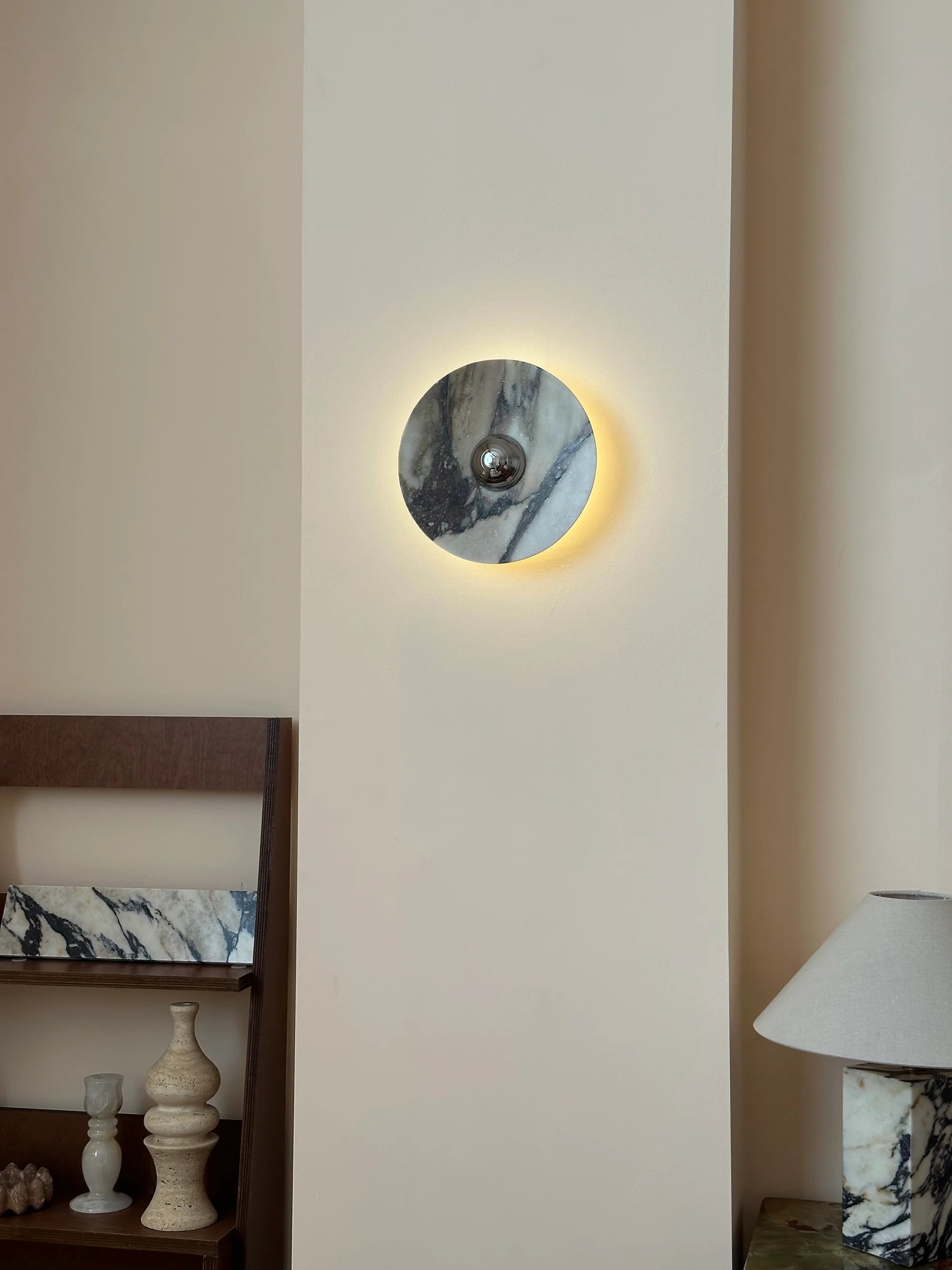 Calacatta Oro Round Sconce