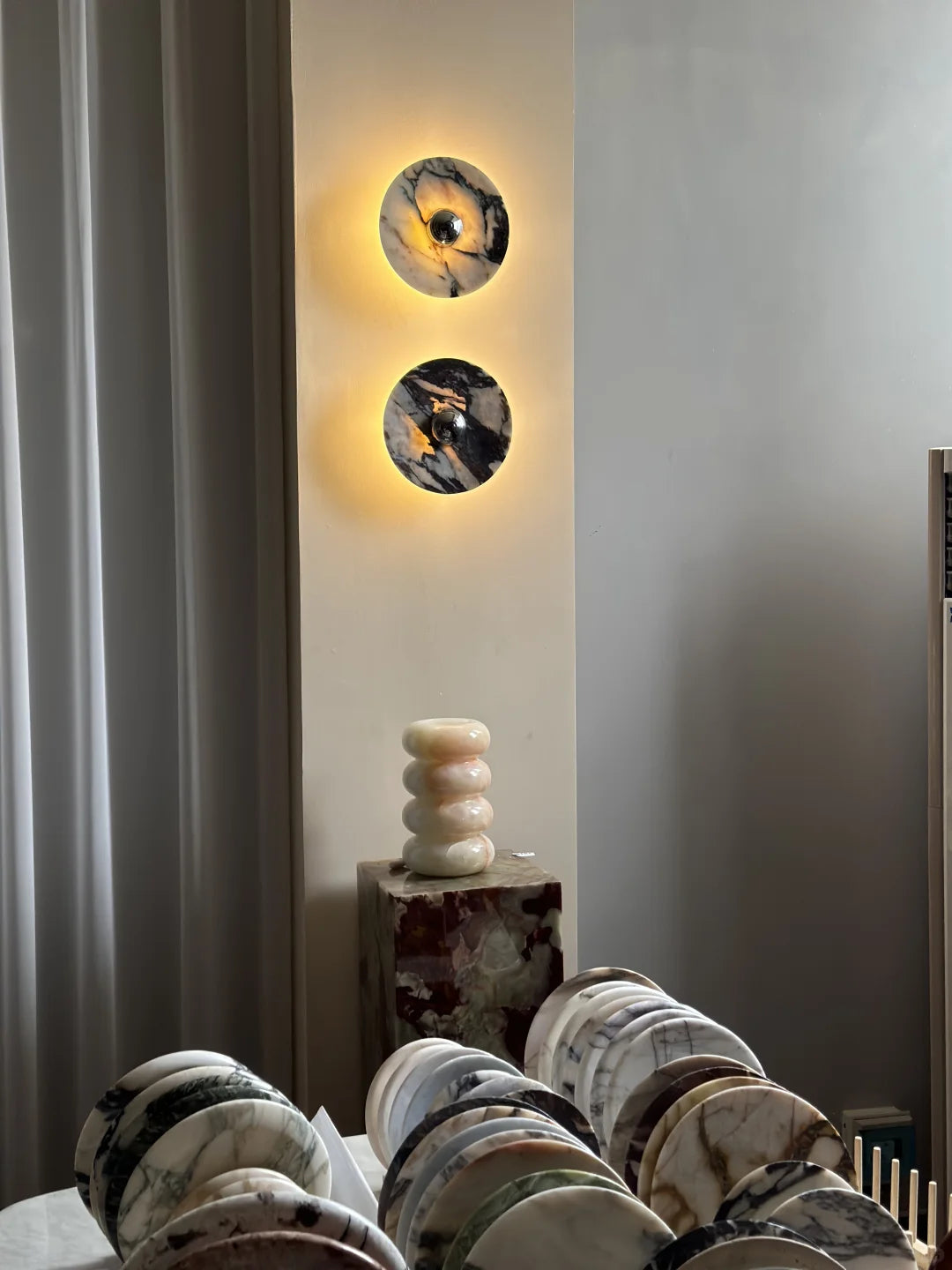 Calacatta Oro Round Sconce