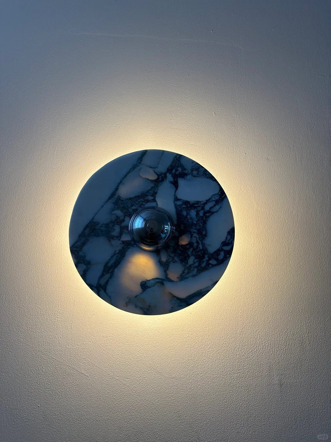 Calacatta Oro Round Sconce