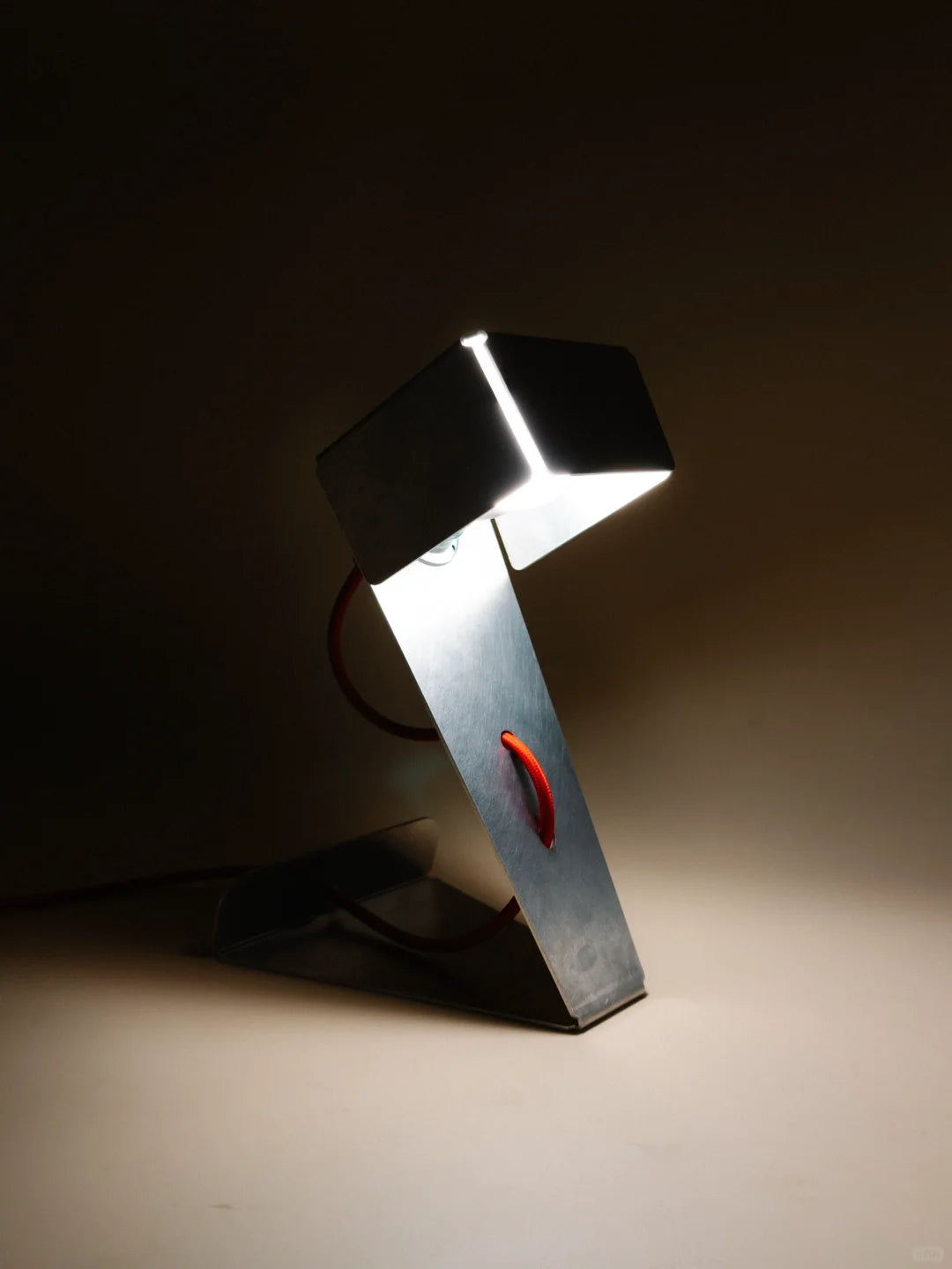 Cobra Table Lamp