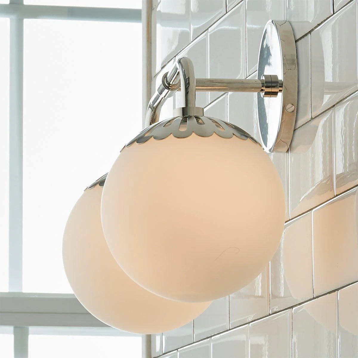 Dewdrop Globe Sconce
