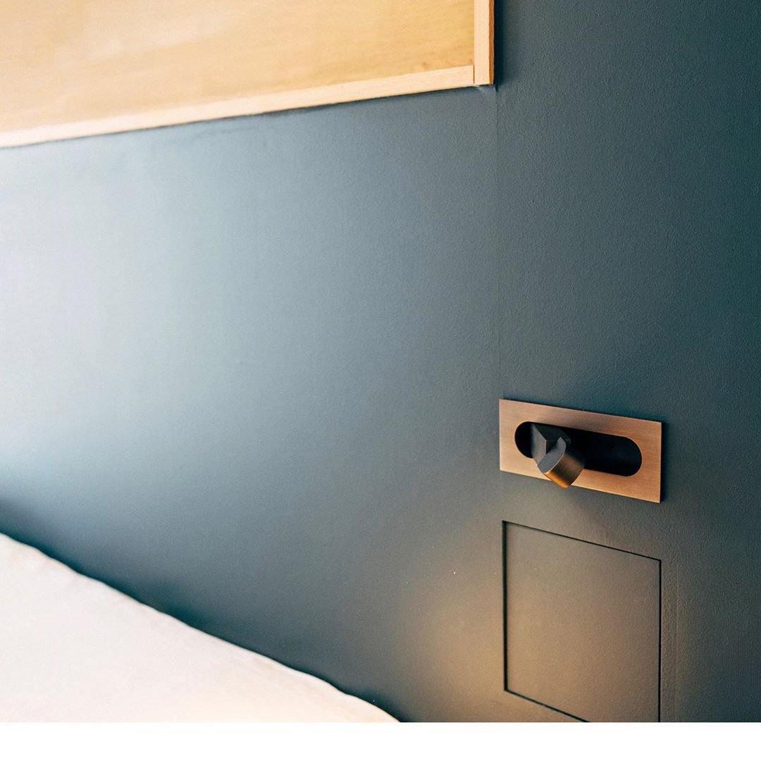 Malka Bedside Wall Sconce