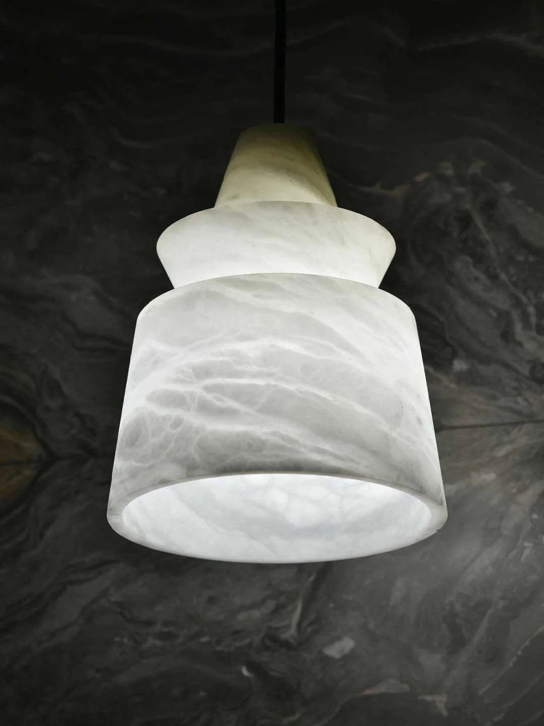 Flo S Pendant Light
