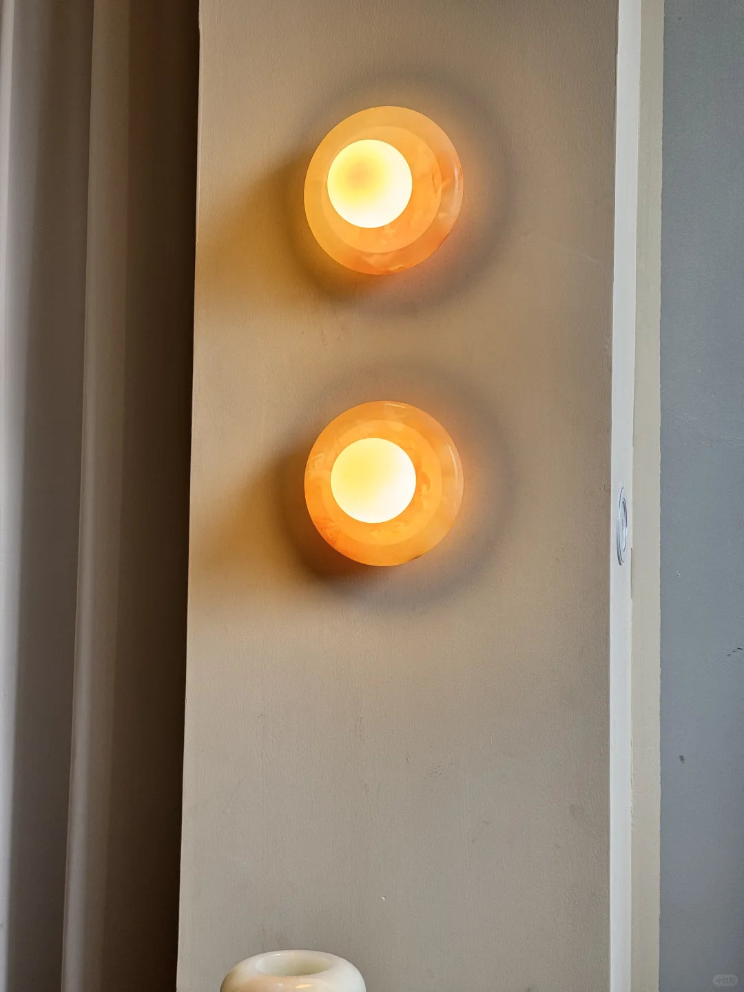 Gravure Onyx Sconce