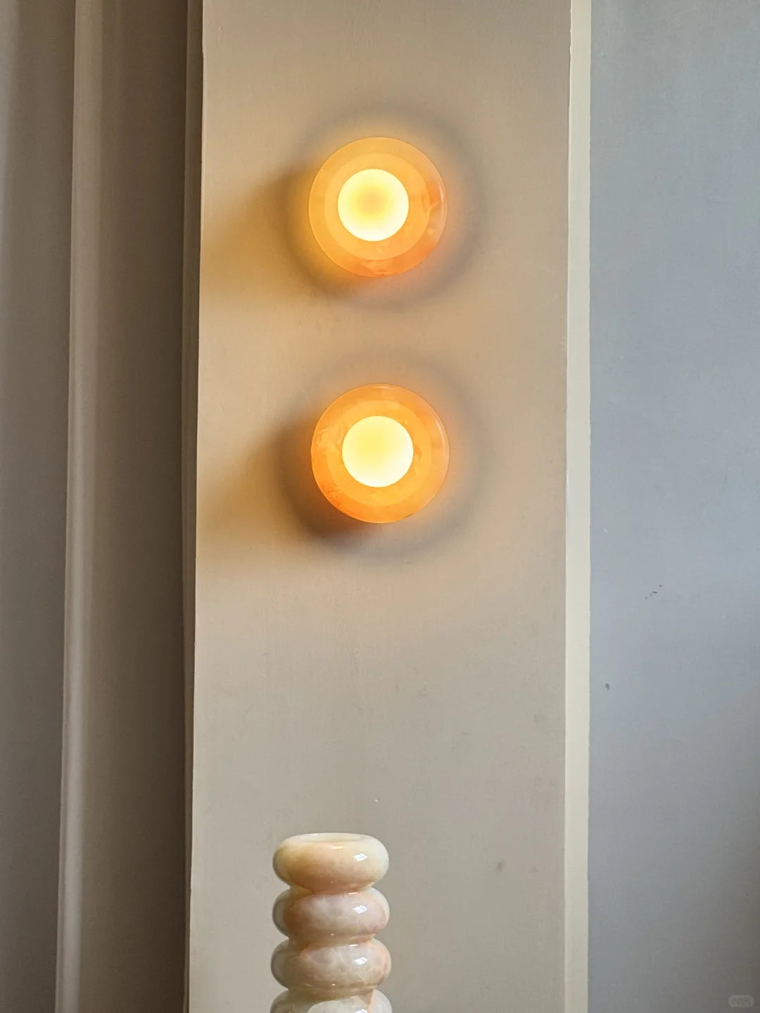 Gravure Onyx Sconce