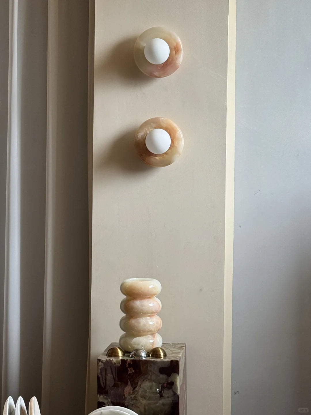 Gravure Onyx Sconce