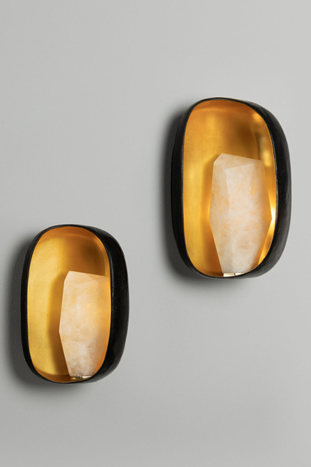 Hedra Sconce