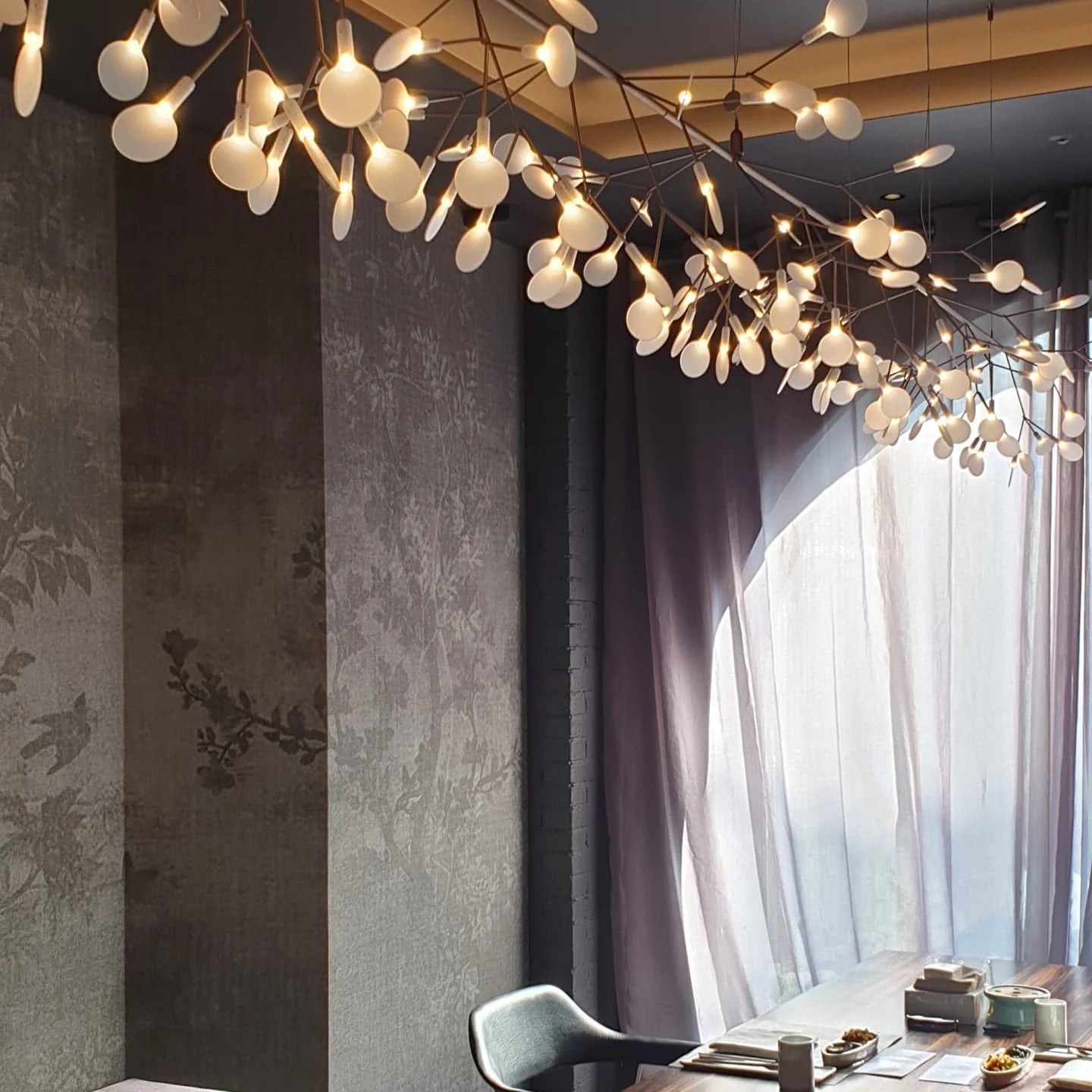 Heracleum III Suspended Light
