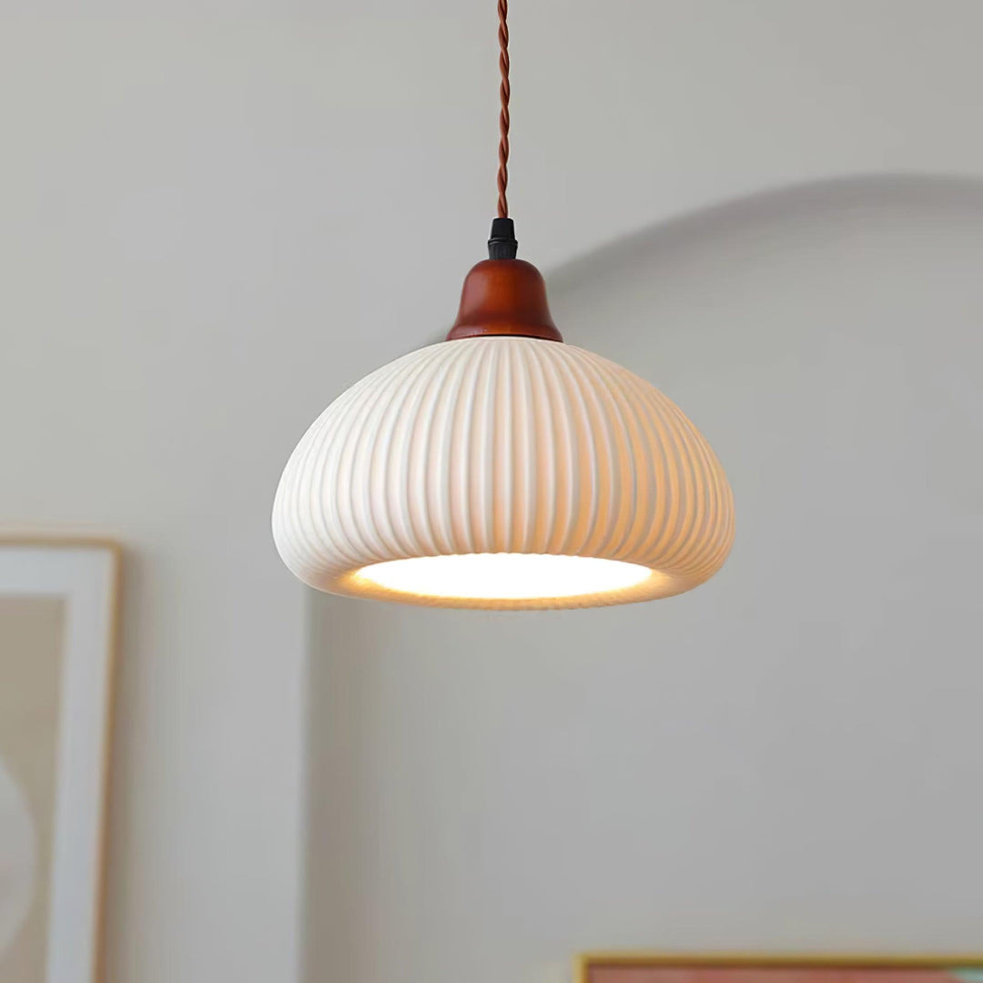 Hsiu Pendant Lighting