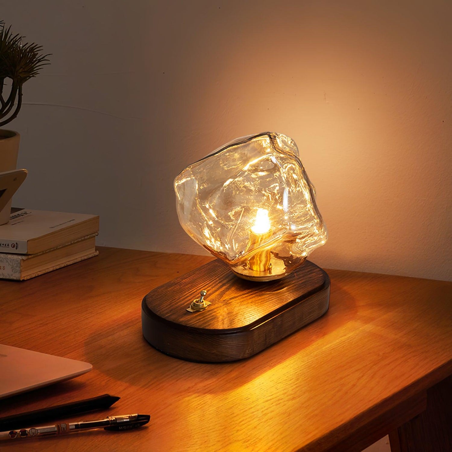 Elkan Glass Table Lamp