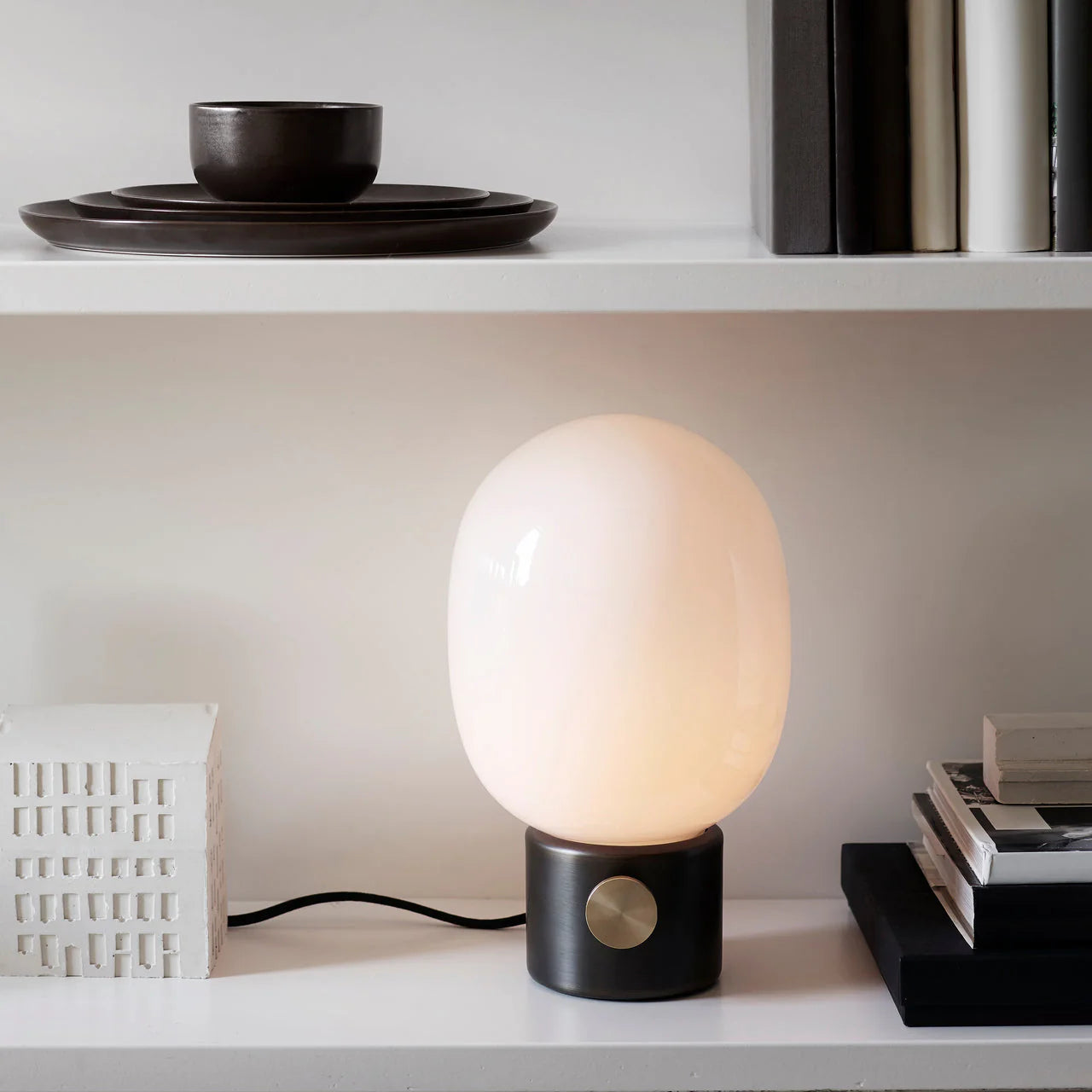 JWDA Table Lamp