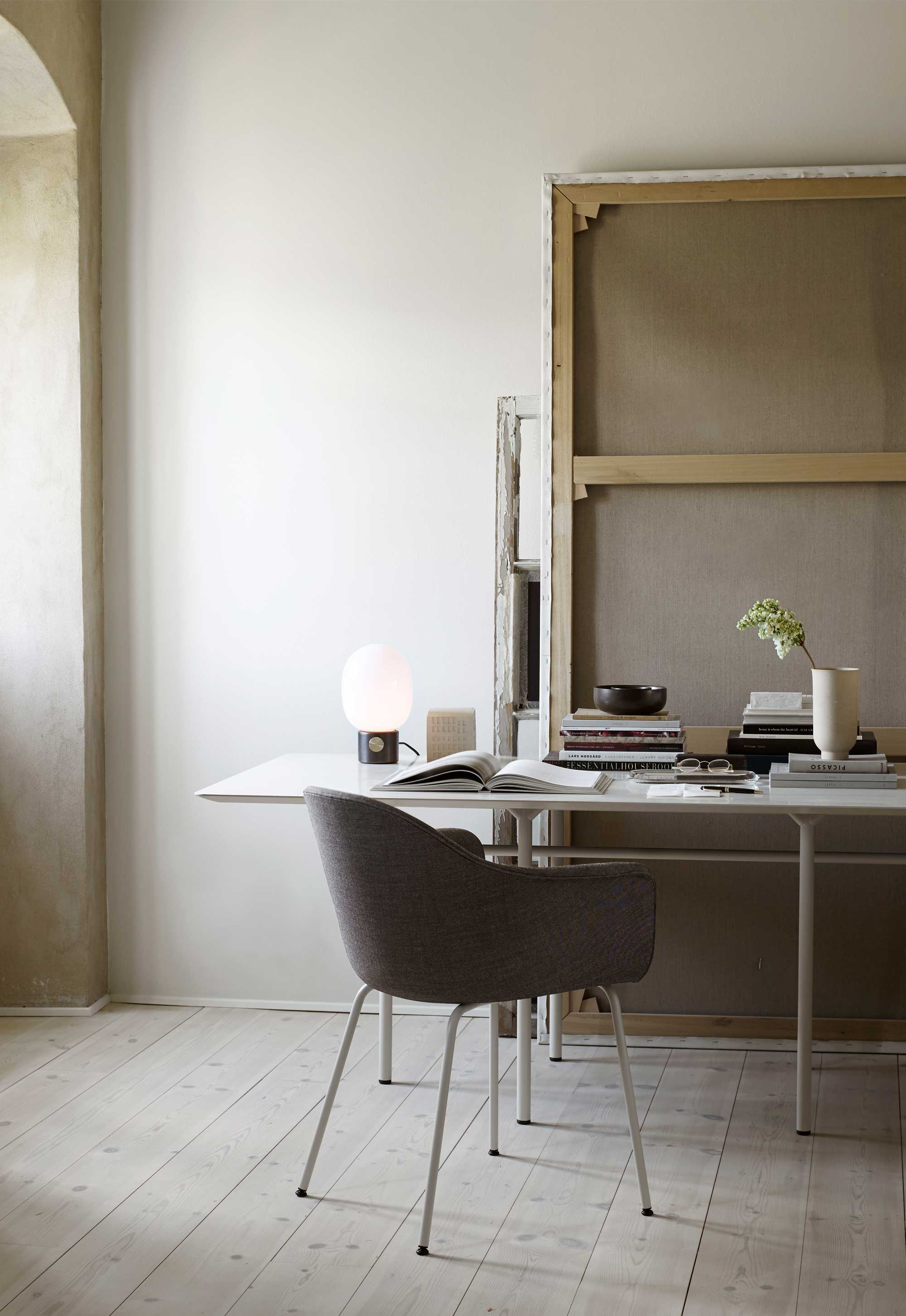 JWDA Table Lamp