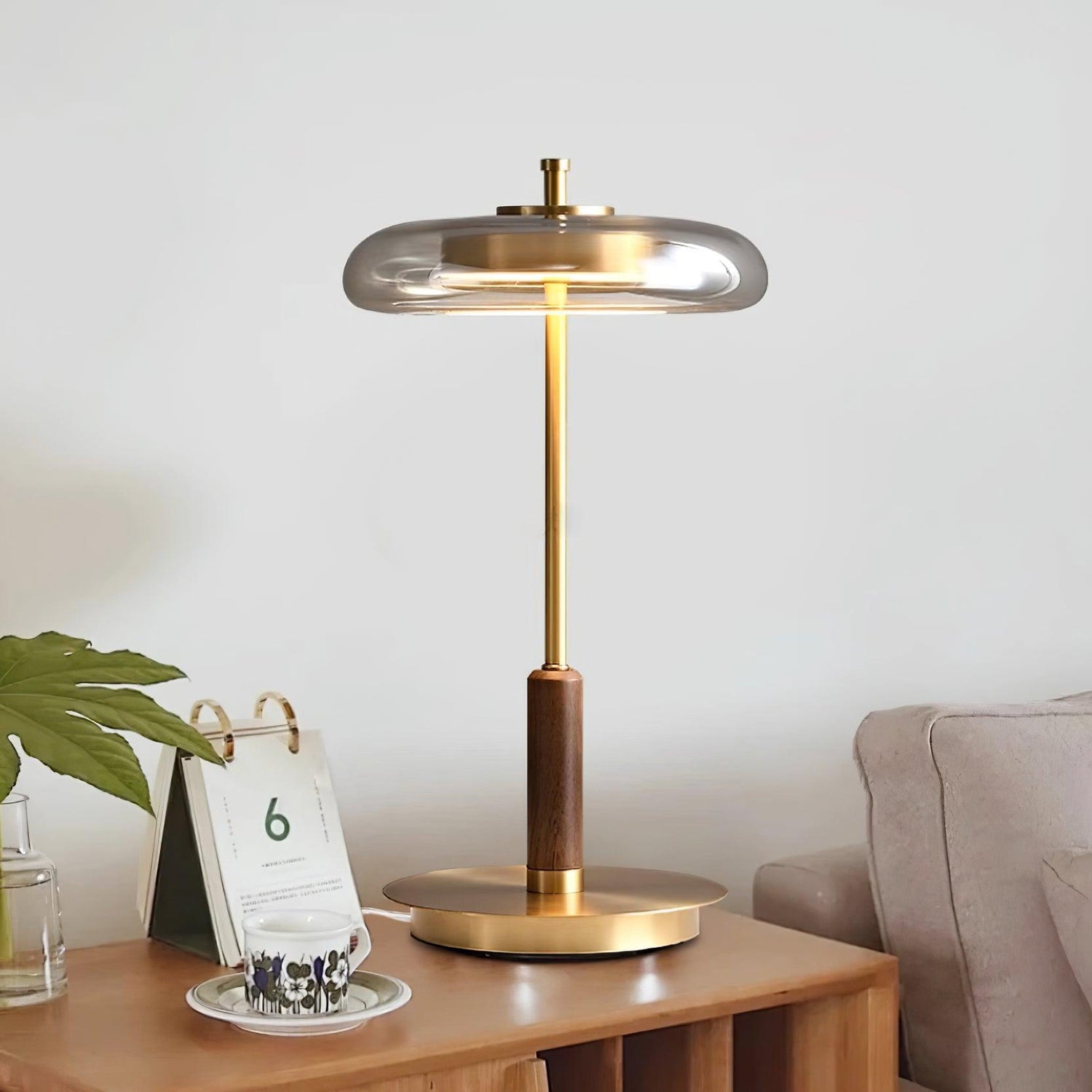 Loba Table Lamp