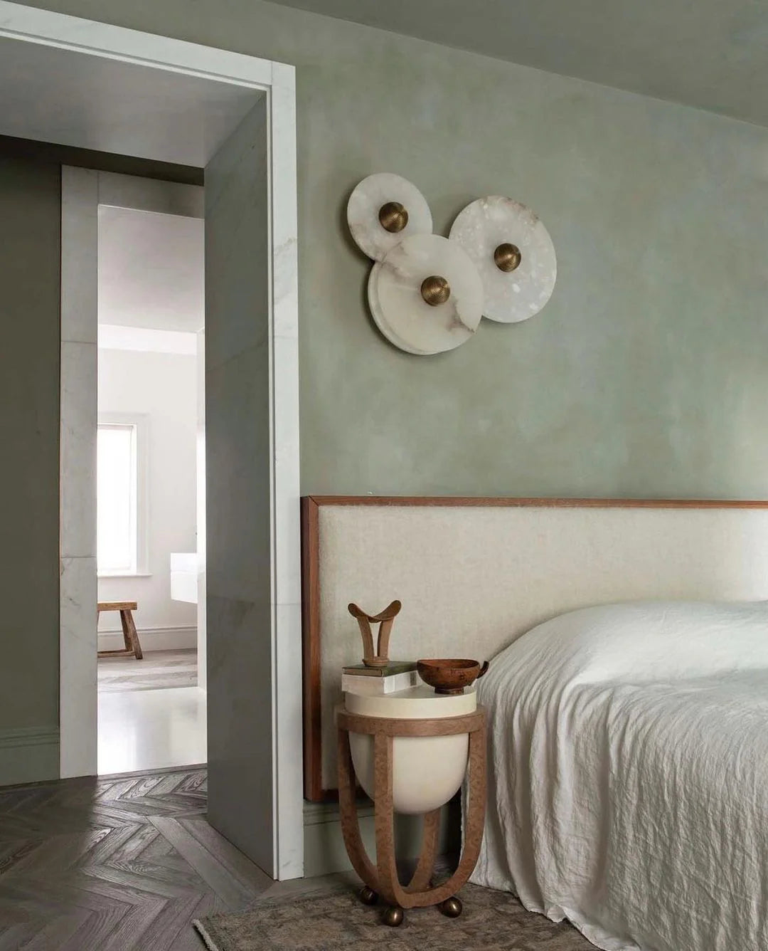 Median Sconce Combination