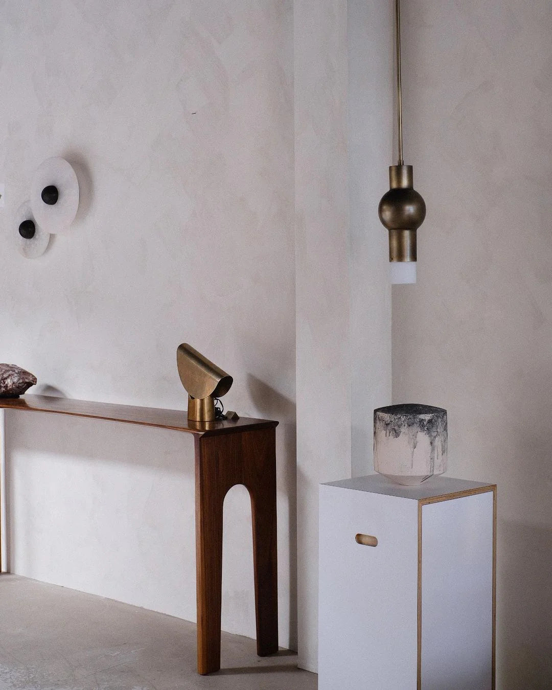 Median Sconce Combination