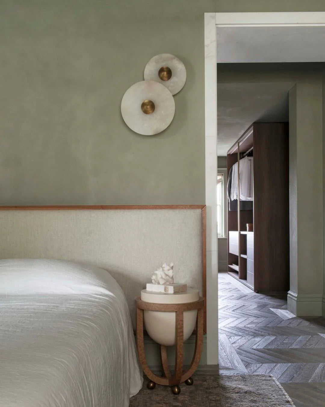 Median Sconce Combination