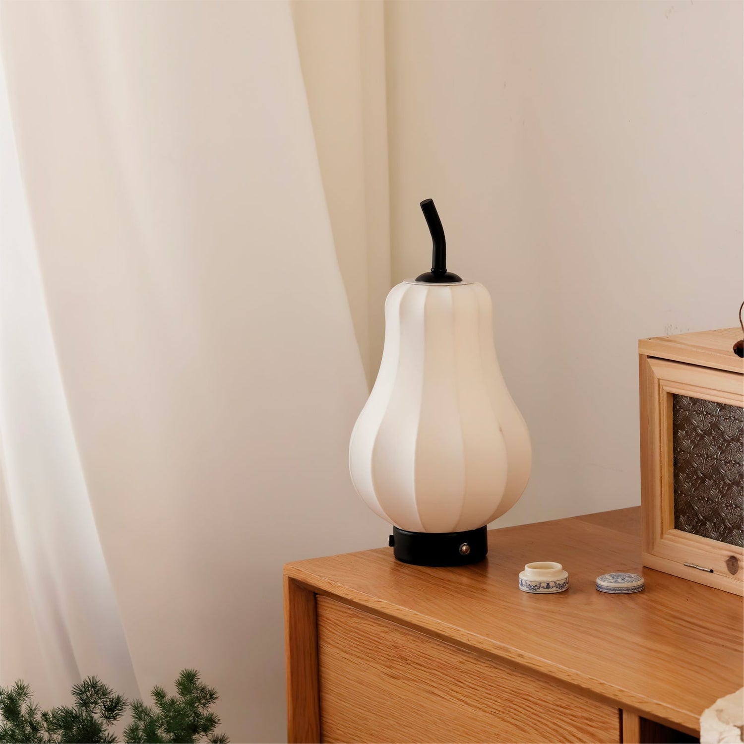 Irma Rechargeable Table Lamp