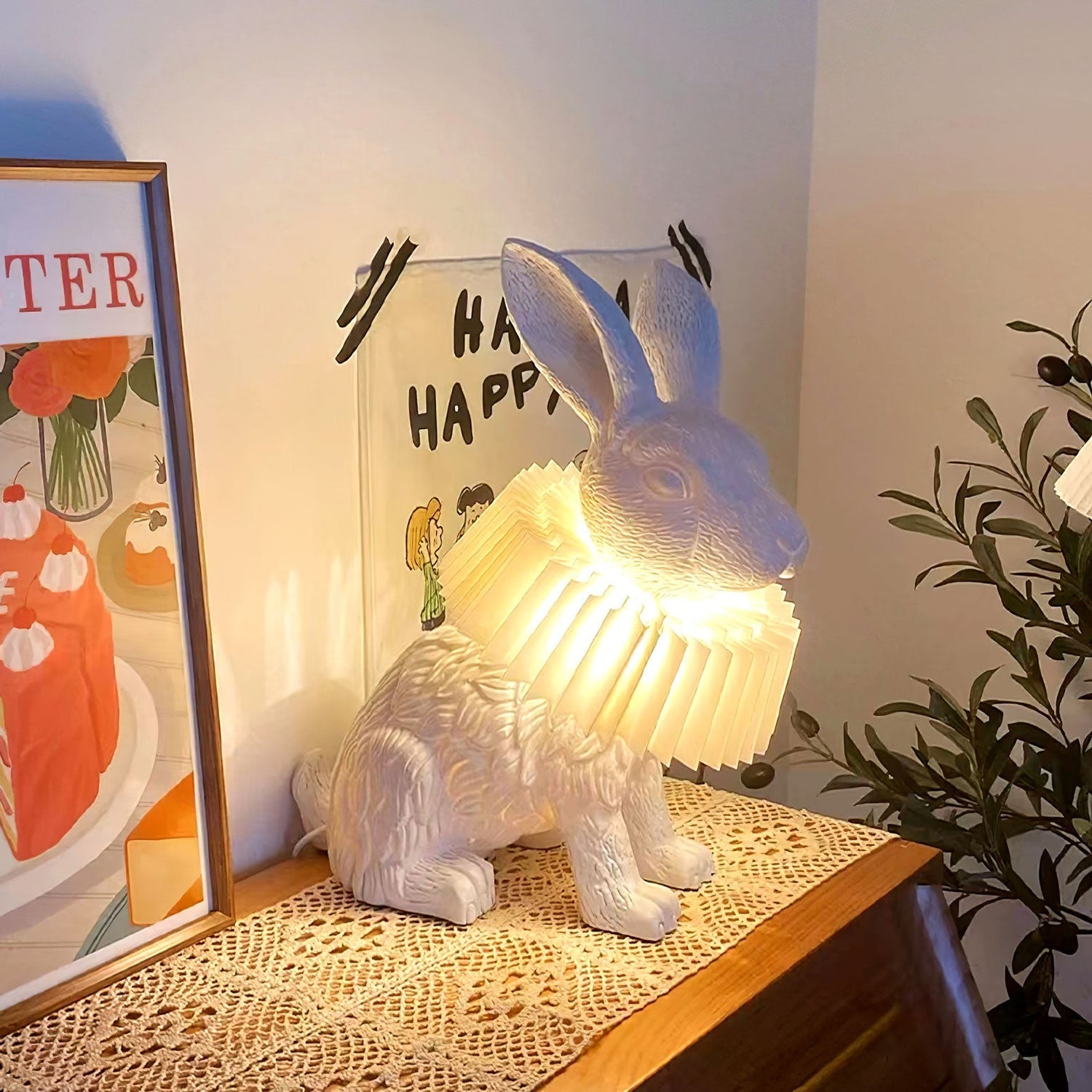 Rabbit Sculpture Table Lamp