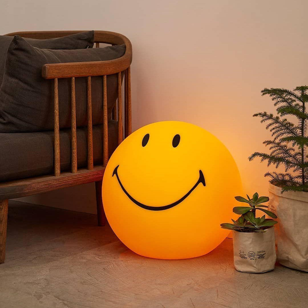 Witz Smile Table Lamp