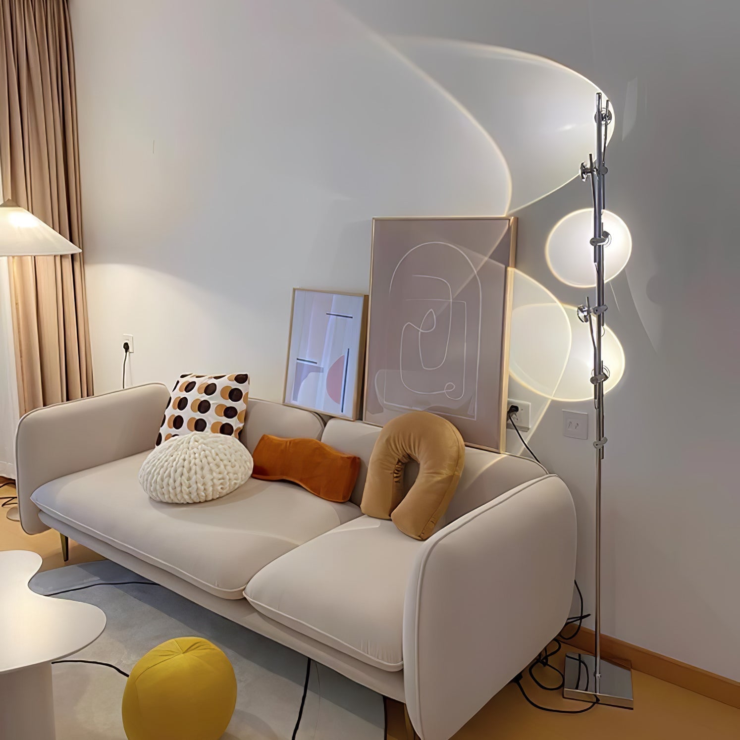 Ealand Floor Lamp