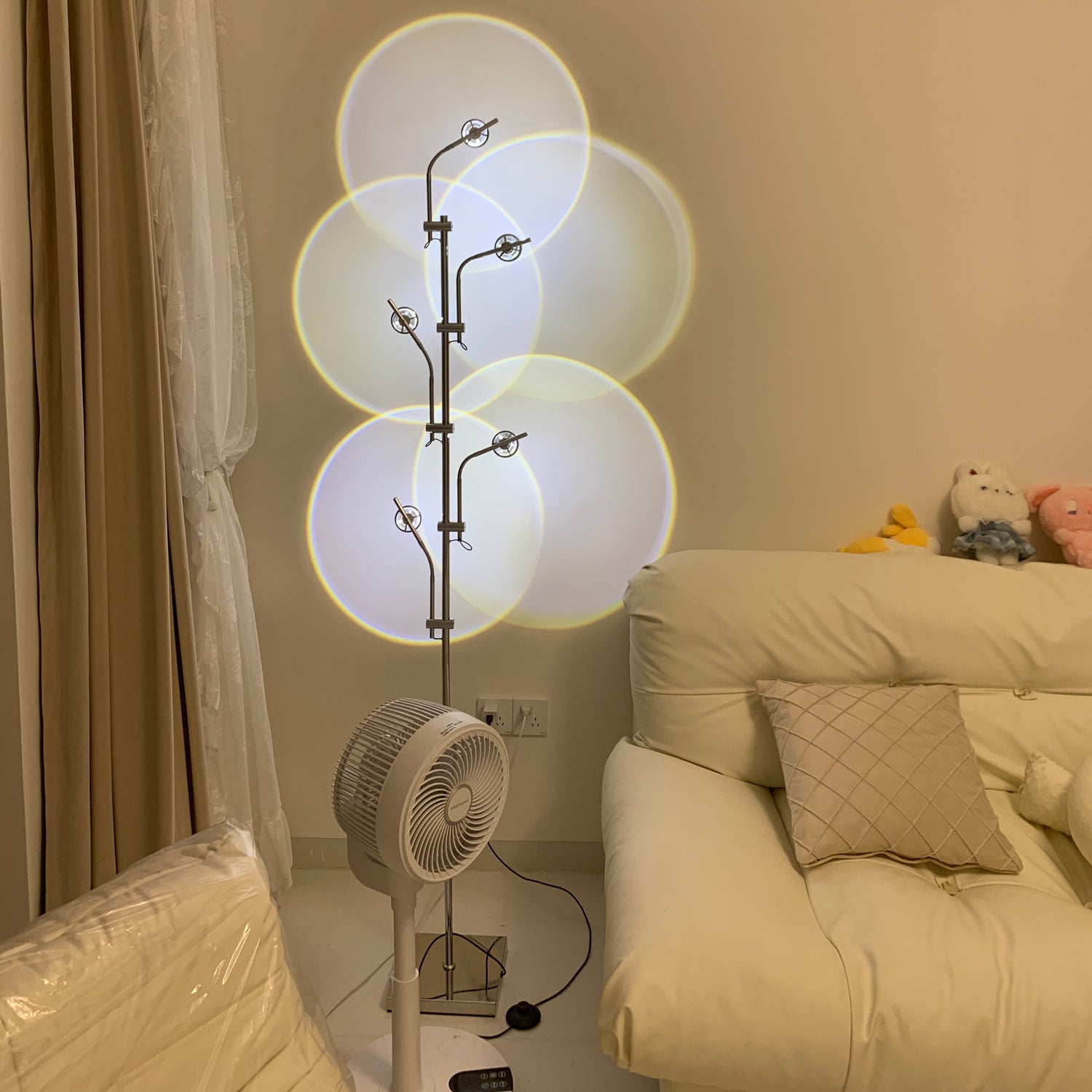 Ealand Floor Lamp