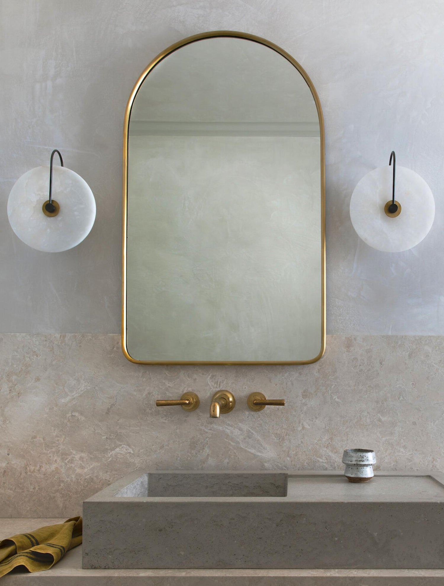 ADA Aperture Alabaster Wall Sconce
