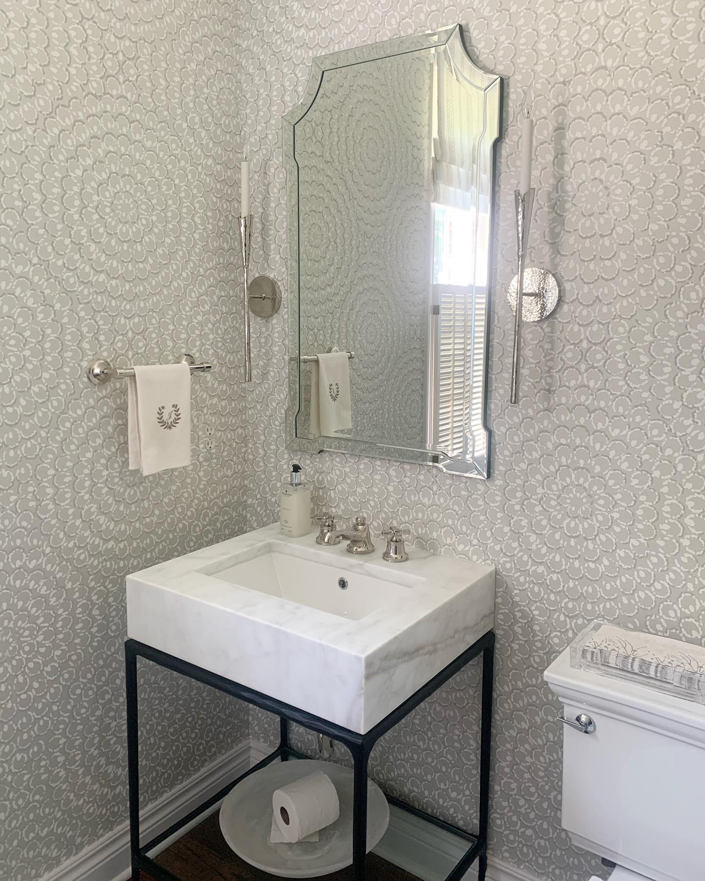 Aiden Tail Sconce