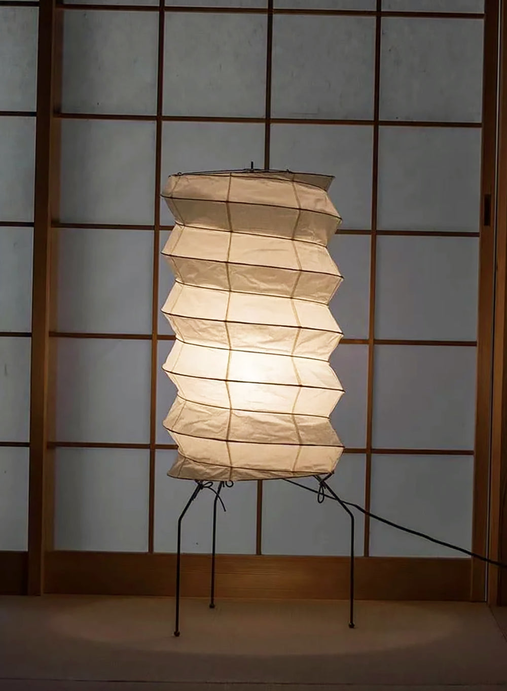 Akari UF2-31N Table Lamp