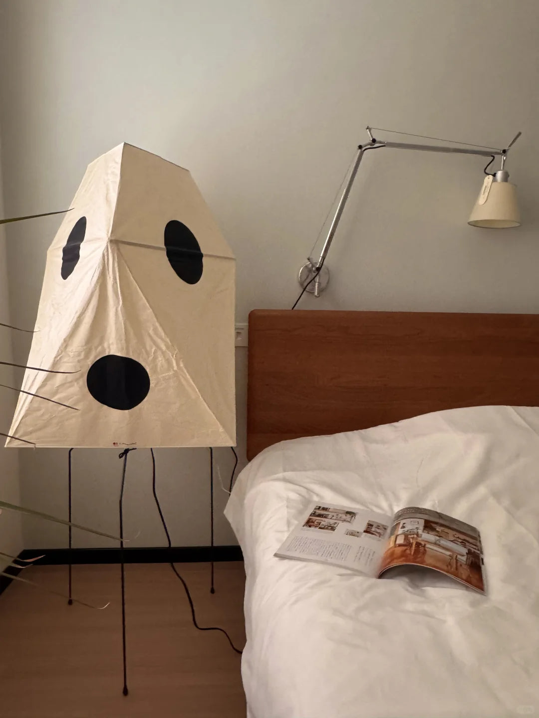 Akari UF3-Q Floor Lamp – LunrLighting