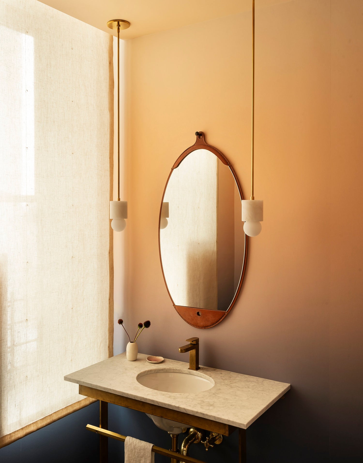 P01 Alabaster Pendant Lamp