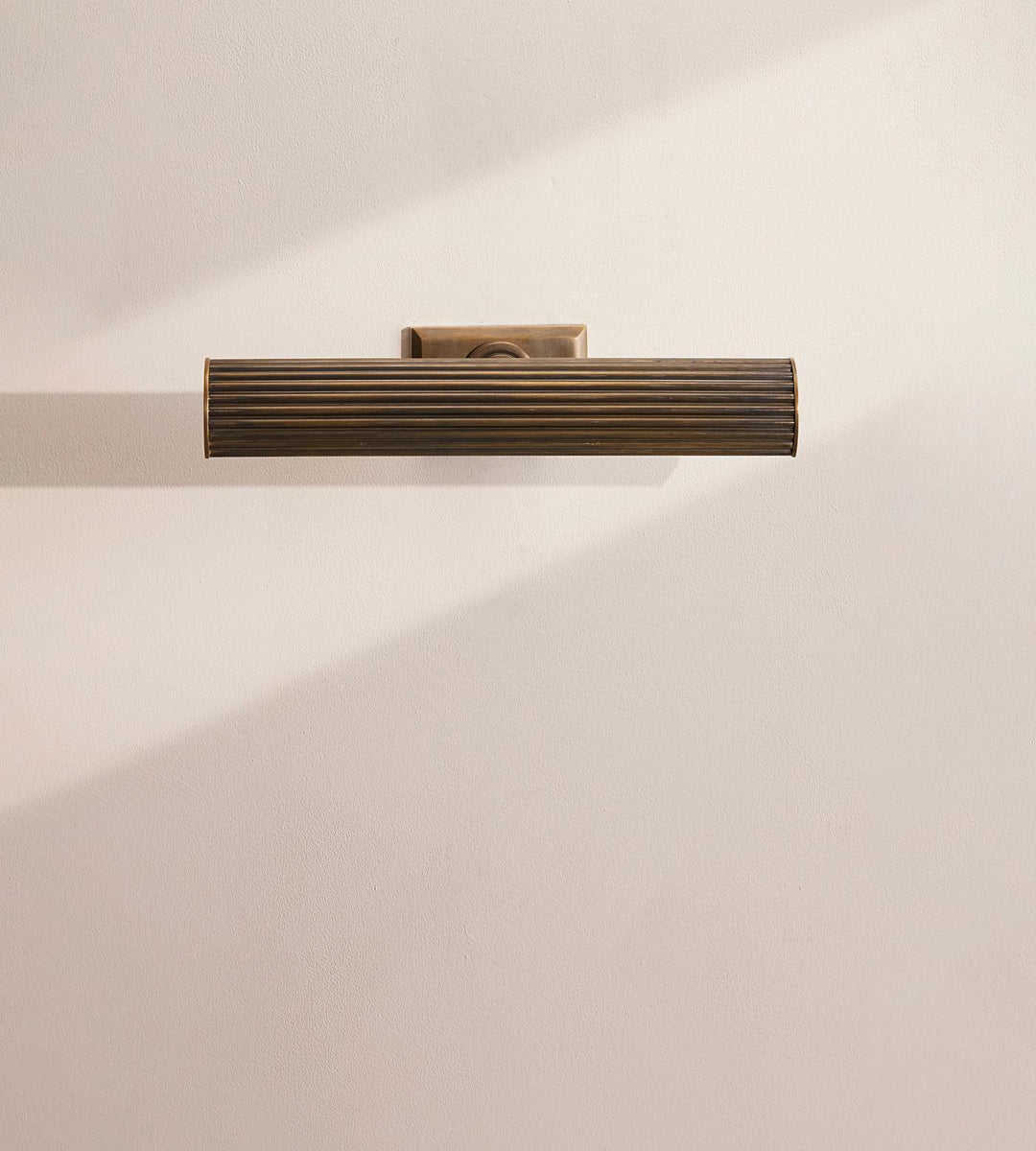 Amelia Picture Sconce