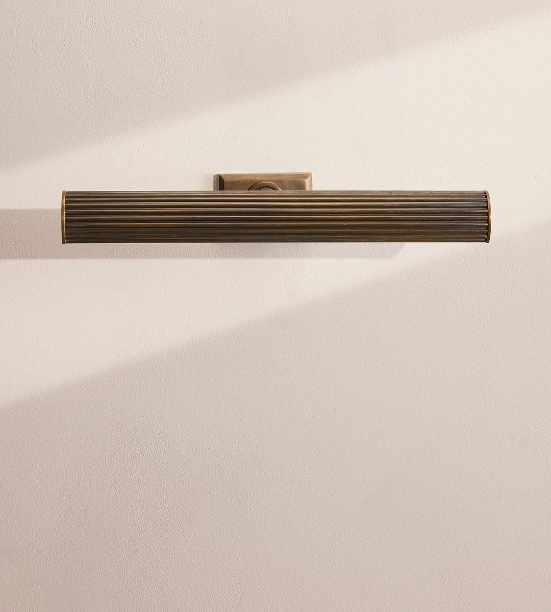 Amelia Picture Sconce