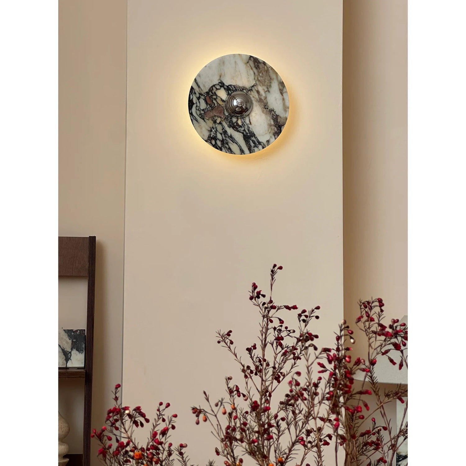 Calacatta Oro Round Sconce