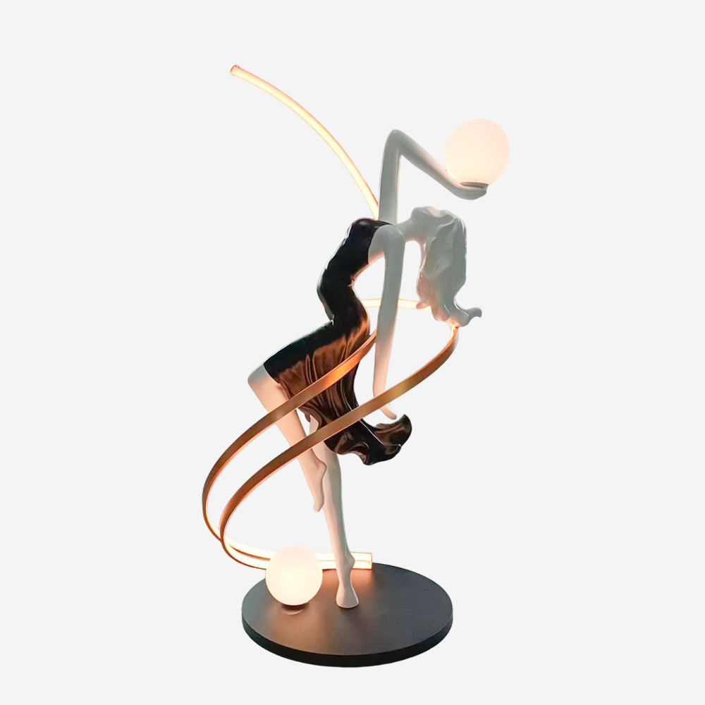 Frigg Sculpture Floor Lamp