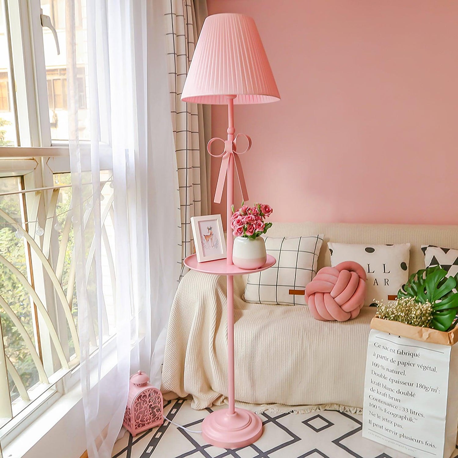 Kinnion Floor Lamp