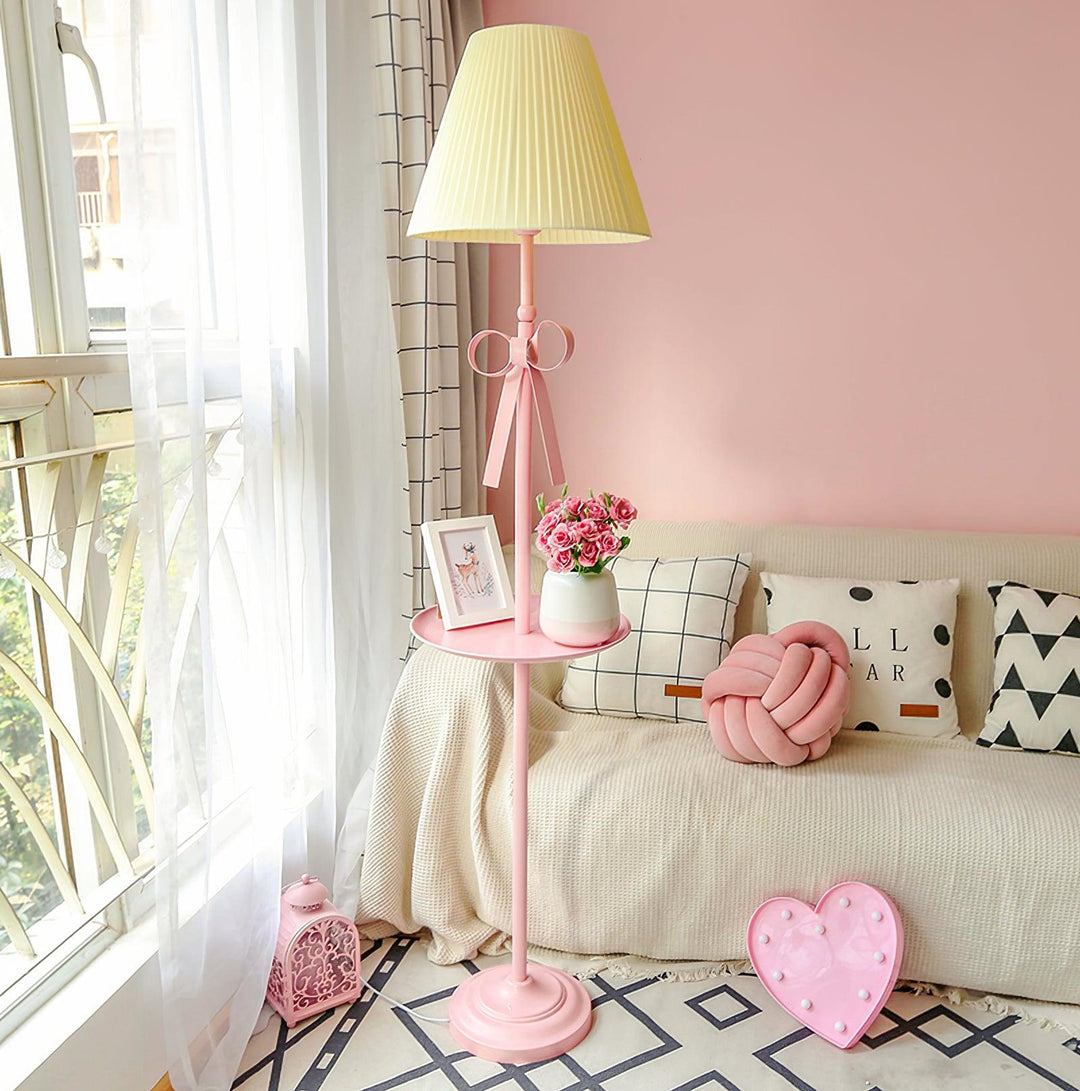 Kinnion Floor Lamp