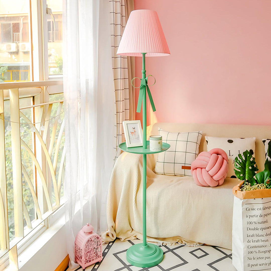 Kinnion Floor Lamp
