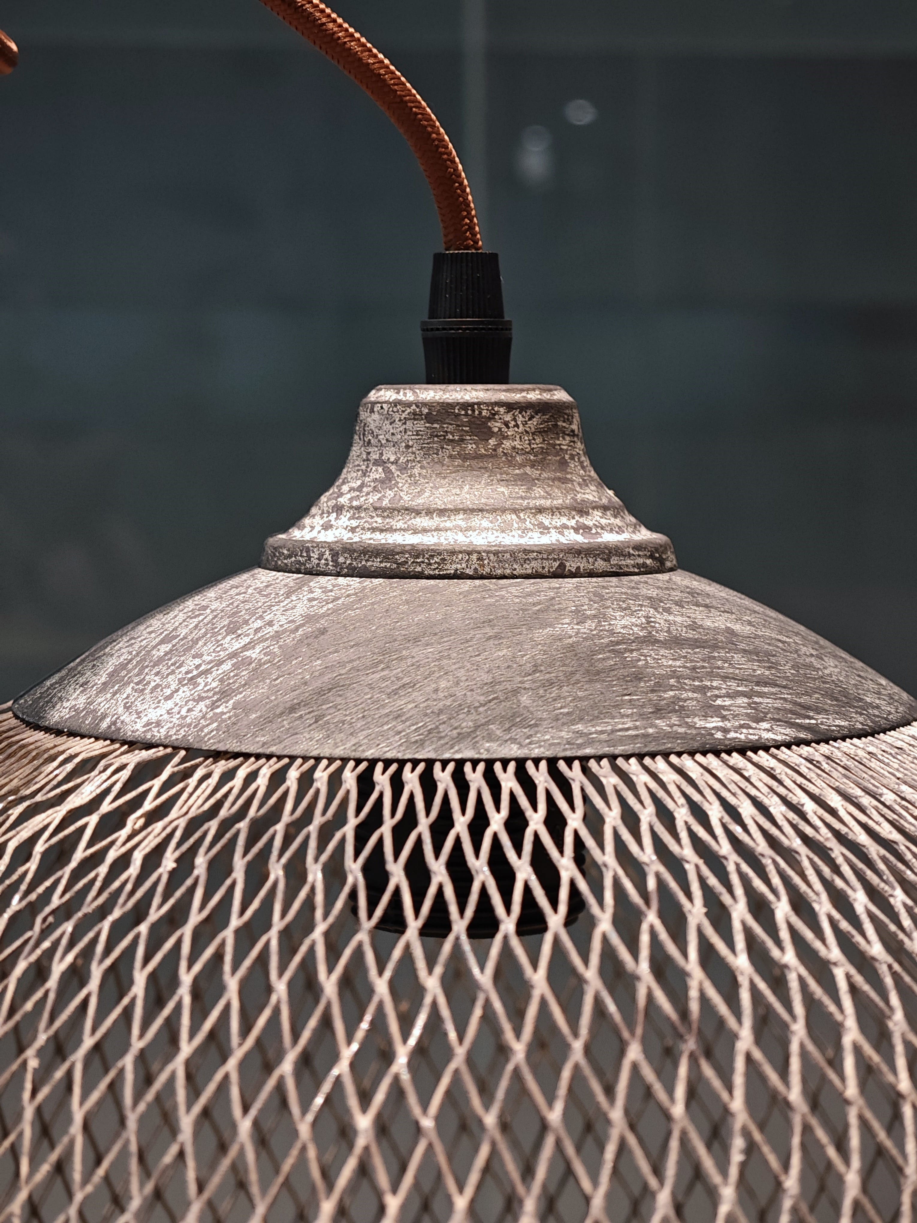Lanister Mesh Pendant Light