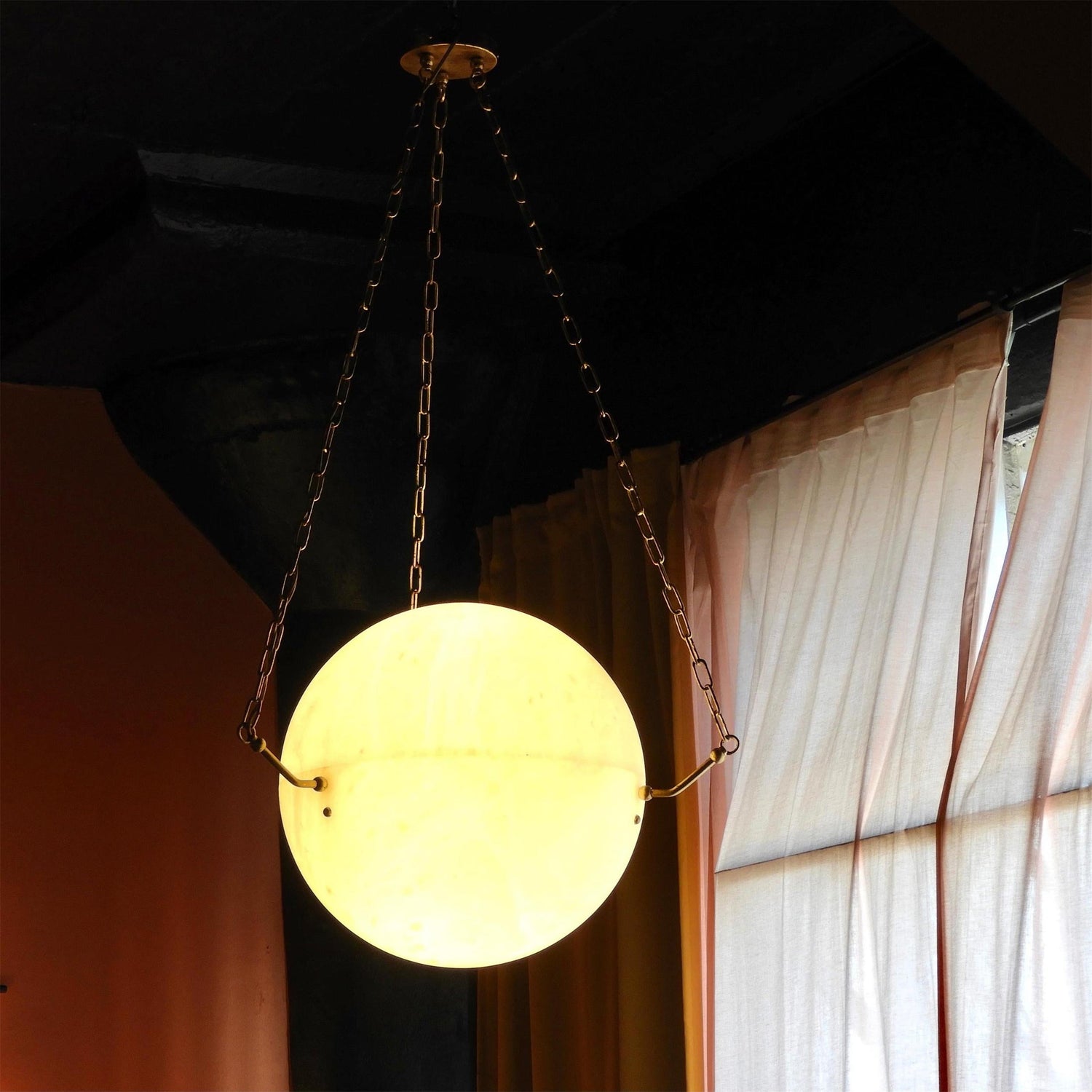 Leida Alabaster Pendant Lamp