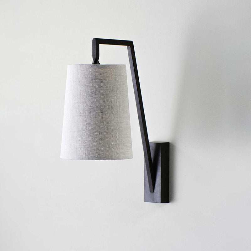 Monty Wall Light Junior